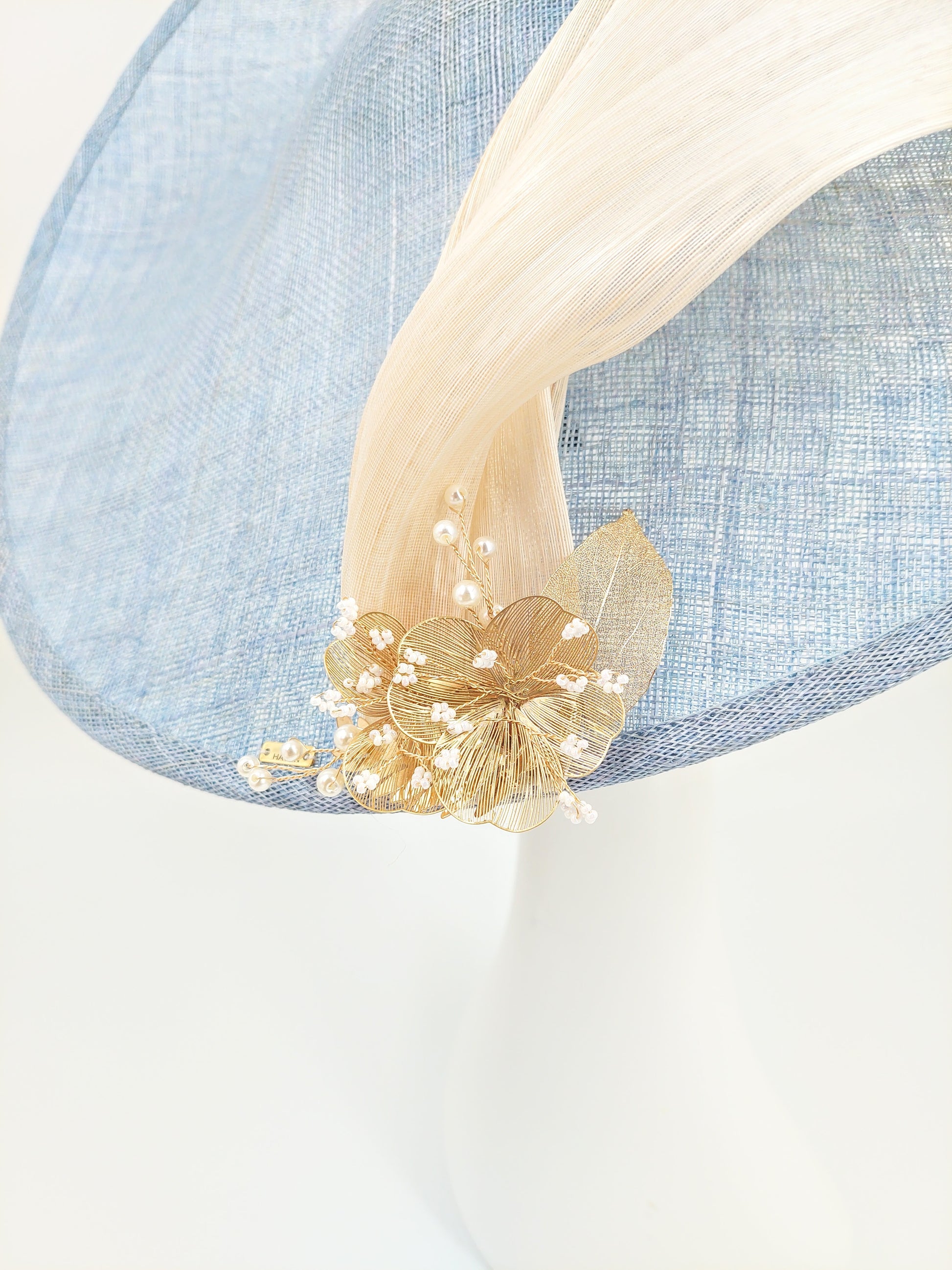 Hat Haven - Milliner hat maker in Louisville, Kentucky. Custom hats and fascinators. Kentucky Derby hat.