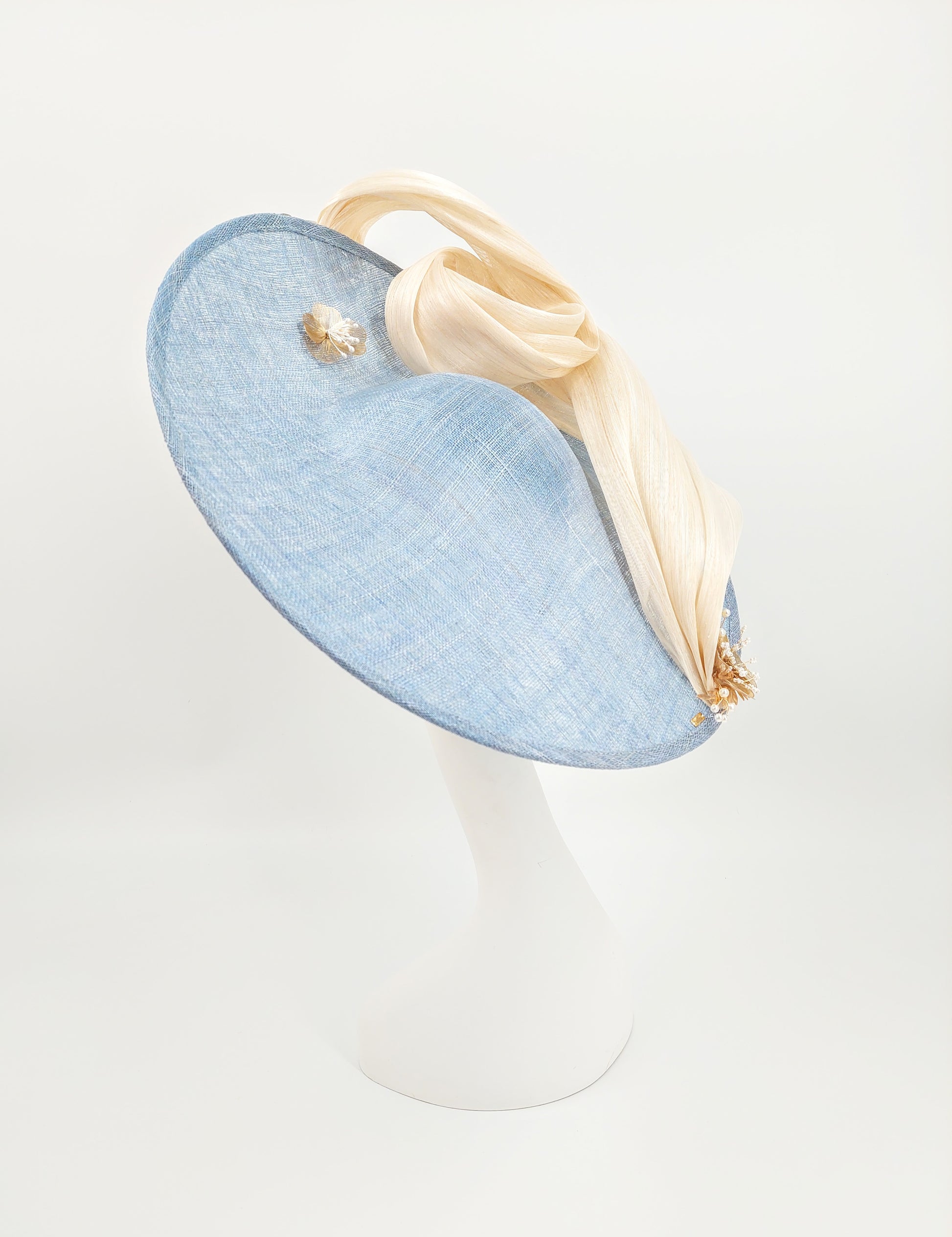 Hat Haven - Milliner hat maker in Louisville, Kentucky. Custom hats and fascinators. Kentucky Derby hat.