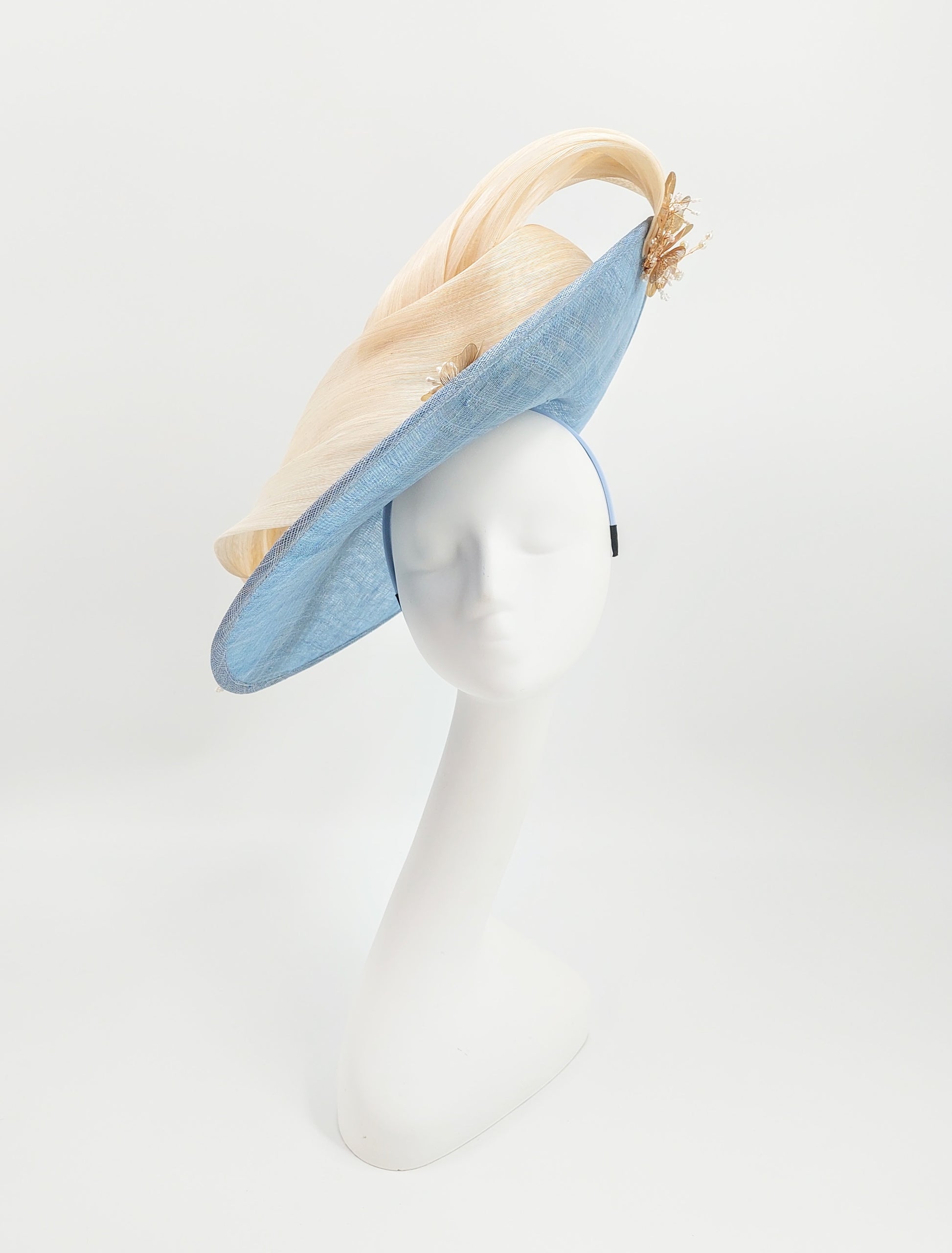 Hat Haven - Milliner hat maker in Louisville, Kentucky. Custom hats and fascinators. Kentucky Derby hat.
