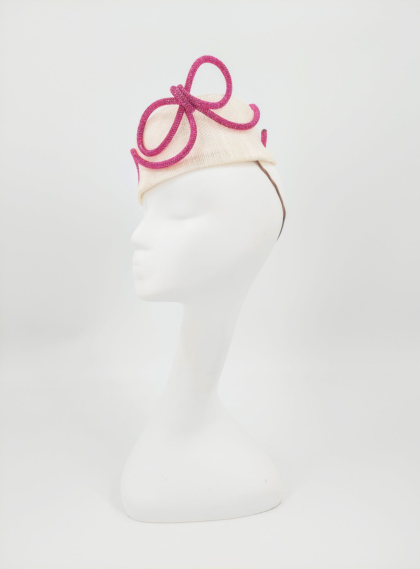 Hat Haven Millinery - Custom Kentucky Derby Hats & Fascinators. Visit our pop up shop at the Hyatt Regency in Downtown Louisville during Derby week. Shop our large selection of ladies dress hats, fascinators, men's hats, and accessories. Stop by our design center to add the perfect finishing touch to your Derby look.
