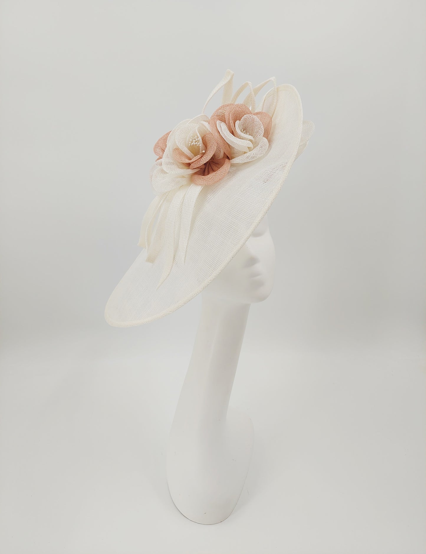 Hat Haven Millinery - An Official Milliner of the Kentucky Derby Museum. Hand made Kentucky Derby Hats & Fascinators. Visit of  pop up shop at the Hyatt Regency during Derby week.