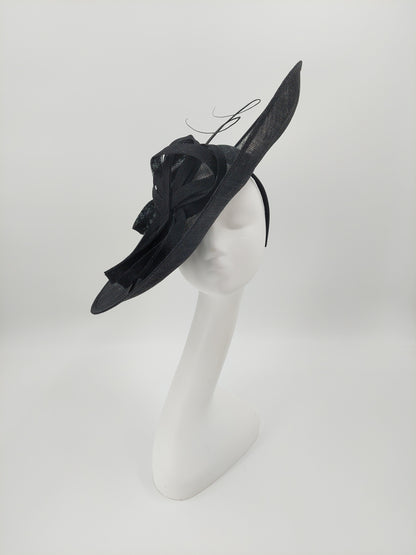 Hat Haven Millinery - An Official Milliner of the Kentucky Derby Museum. Hand made Kentucky Derby Hats & Fascinators. Visit of  pop up shop at the Hyatt Regency during Derby week.