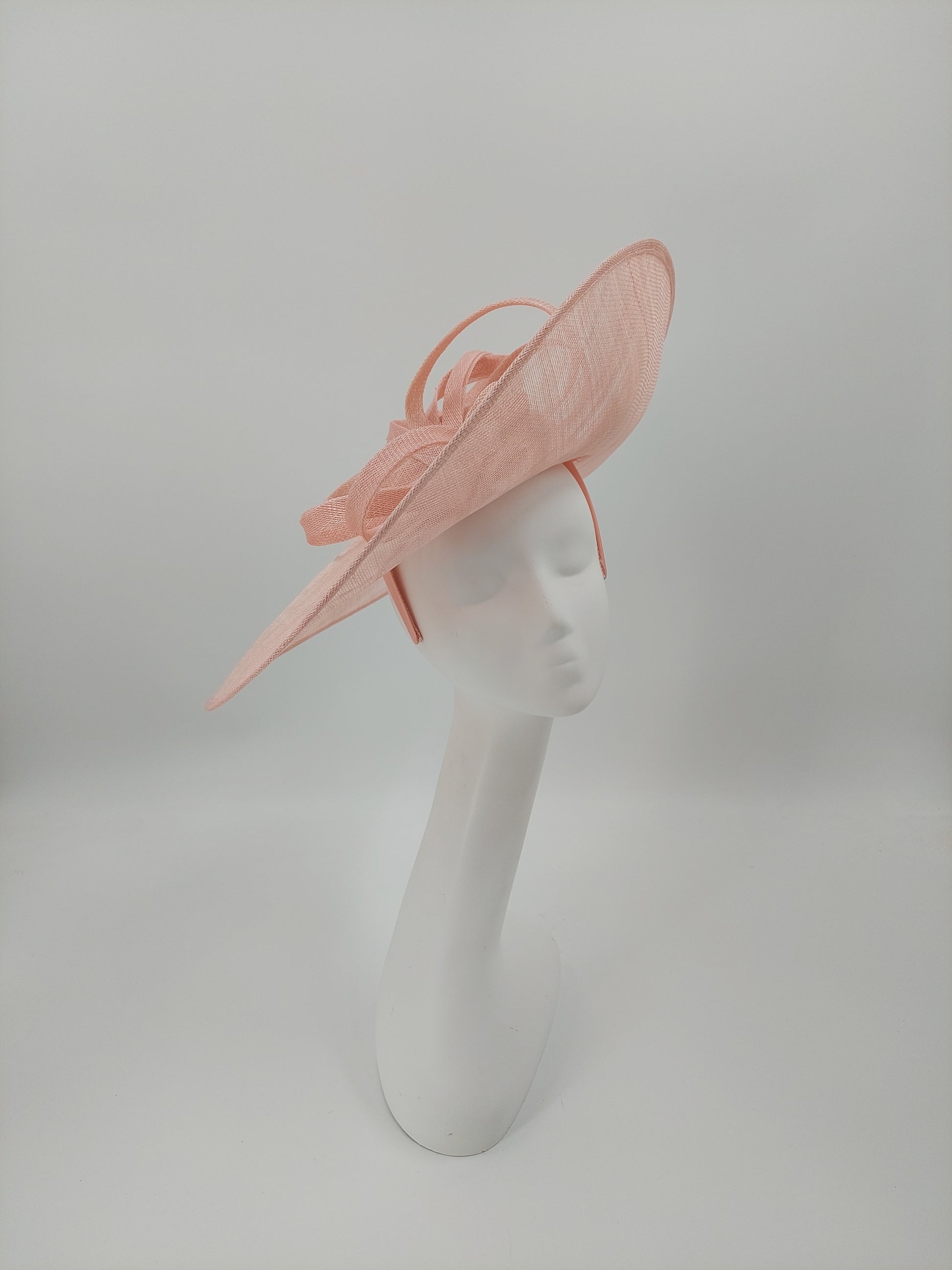 Hat Haven Millinery - An Official Milliner of the Kentucky Derby Museum. Hand made Kentucky Derby Hats & Fascinators. Visit of  pop up shop at the Hyatt Regency during Derby week.