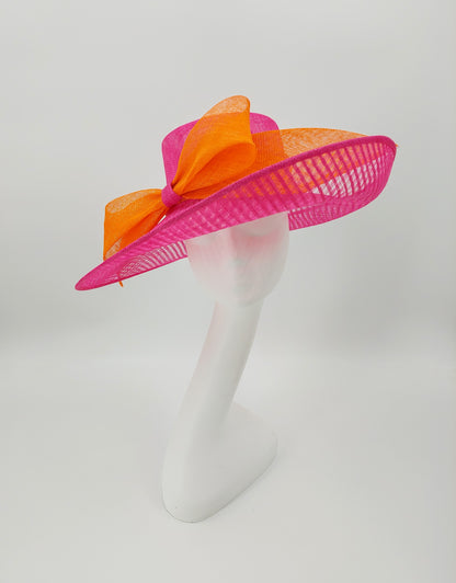 Hat Haven Millinery - An Official Milliner of the Kentucky Derby Museum. Hand made Kentucky Derby Hats & Fascinators. Visit of  pop up shop at the Hyatt Regency during Derby week.