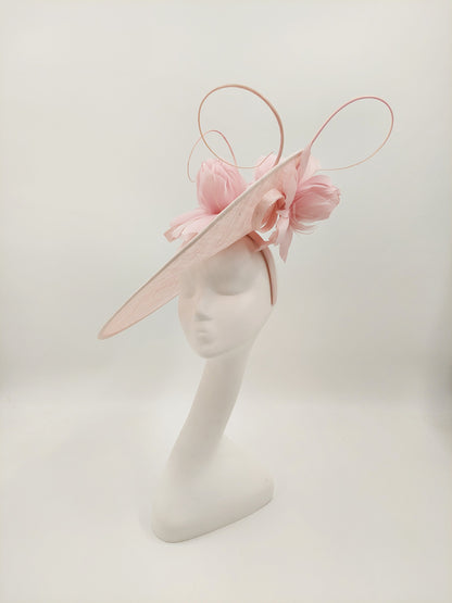 Hat Haven Millinery - Official Milliner of the Kentucky Derby Museum. Featured in the Official Style Guide for the Kentucky Derby. Visit our pop up shop at the Hyatt Regency Louisville during Derby Week.