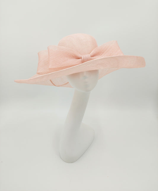 Hat Haven Millinery - Official Milliner of the Kentucky Derby Museum. Visit our pop up shop at the Hyatt Regency Louisville during Derby Week. Featured in the Official Style Guide for the Kentucky Derby.