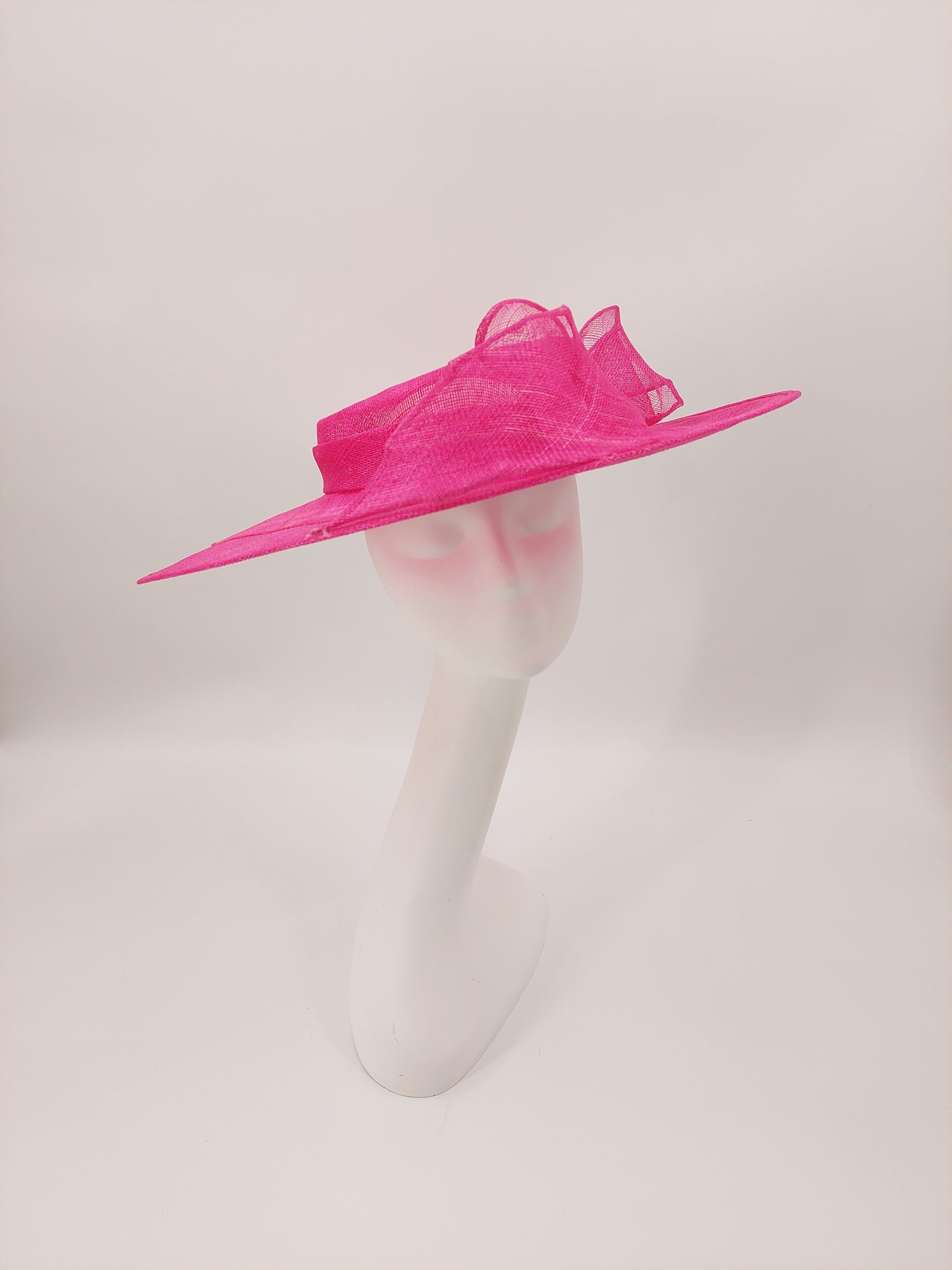 Hat Haven Millinery - Custom Kentucky Derby Hats and Fascinators. Official Milliner of the Kentucky Derby Museum. Featured in the Official Style Guide for the Kentucky Derby. Visit our pop up shop at the Hyatt Regency in downtown Louisville.