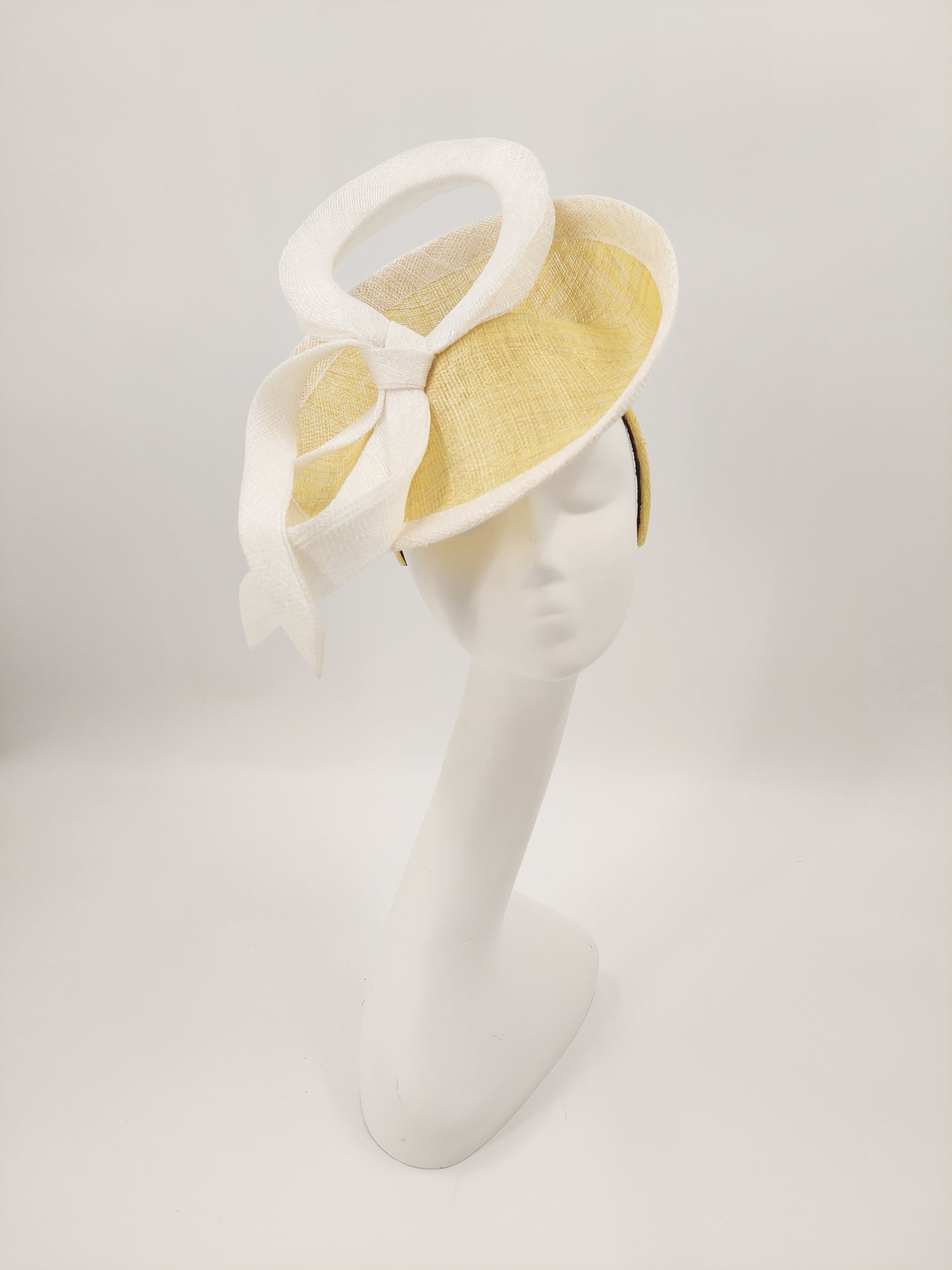 Hat Haven Millinery - Custom Kentucky Derby Hats and Fascinators. Official Milliner of the Kentucky Derby Museum. Featured in the Official Style Guide for the Kentucky Derby. Visit our pop up shop at the Hyatt Regency in downtown Louisville.