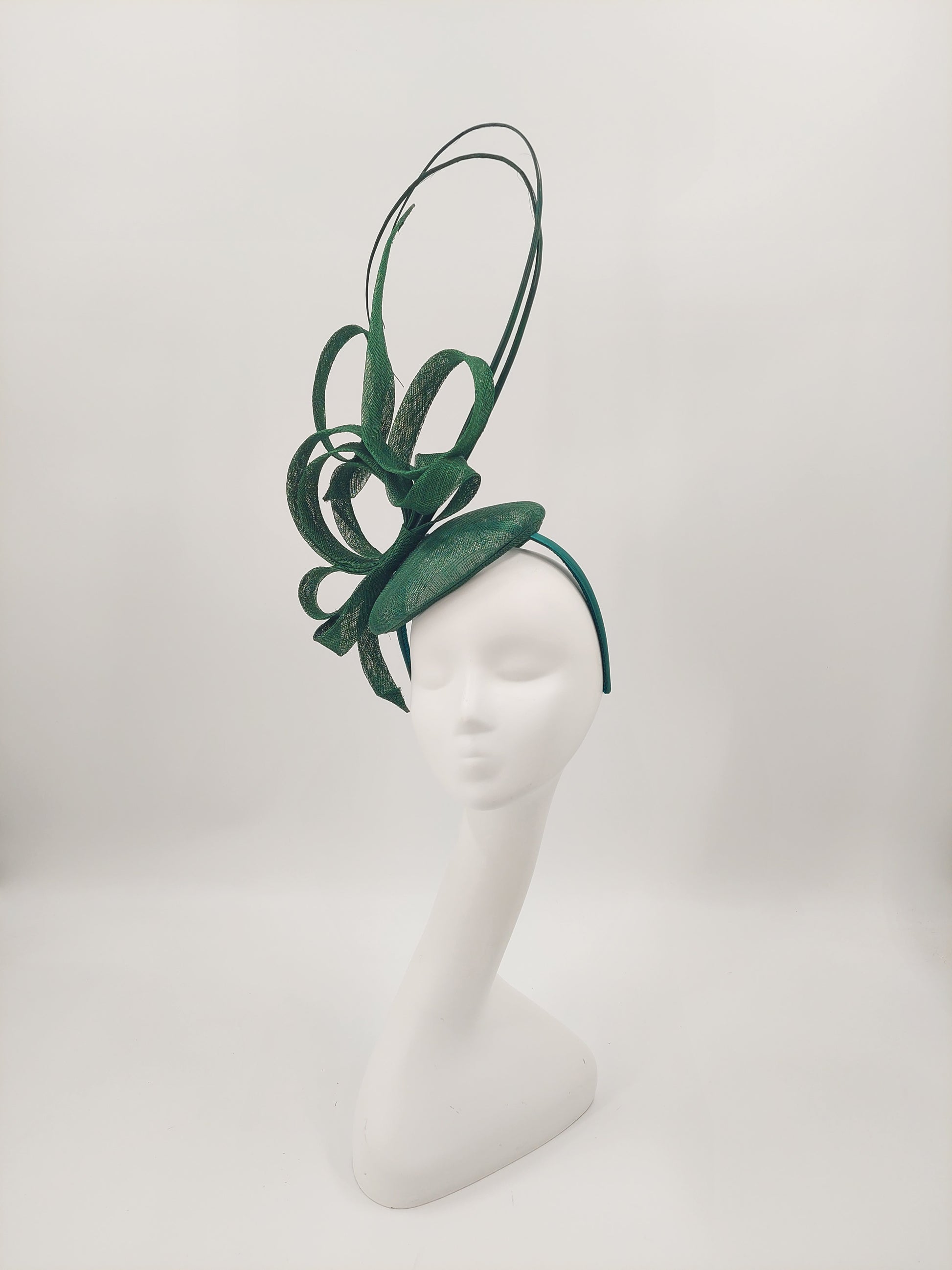 Hat Haven Millinery - Official Milliner of the Kentucky Derby Museum. Featured in the Official Style Guide for the Kentucky Derby. Ladies Derby hats, fascinators, men's hats, bridal headwear.