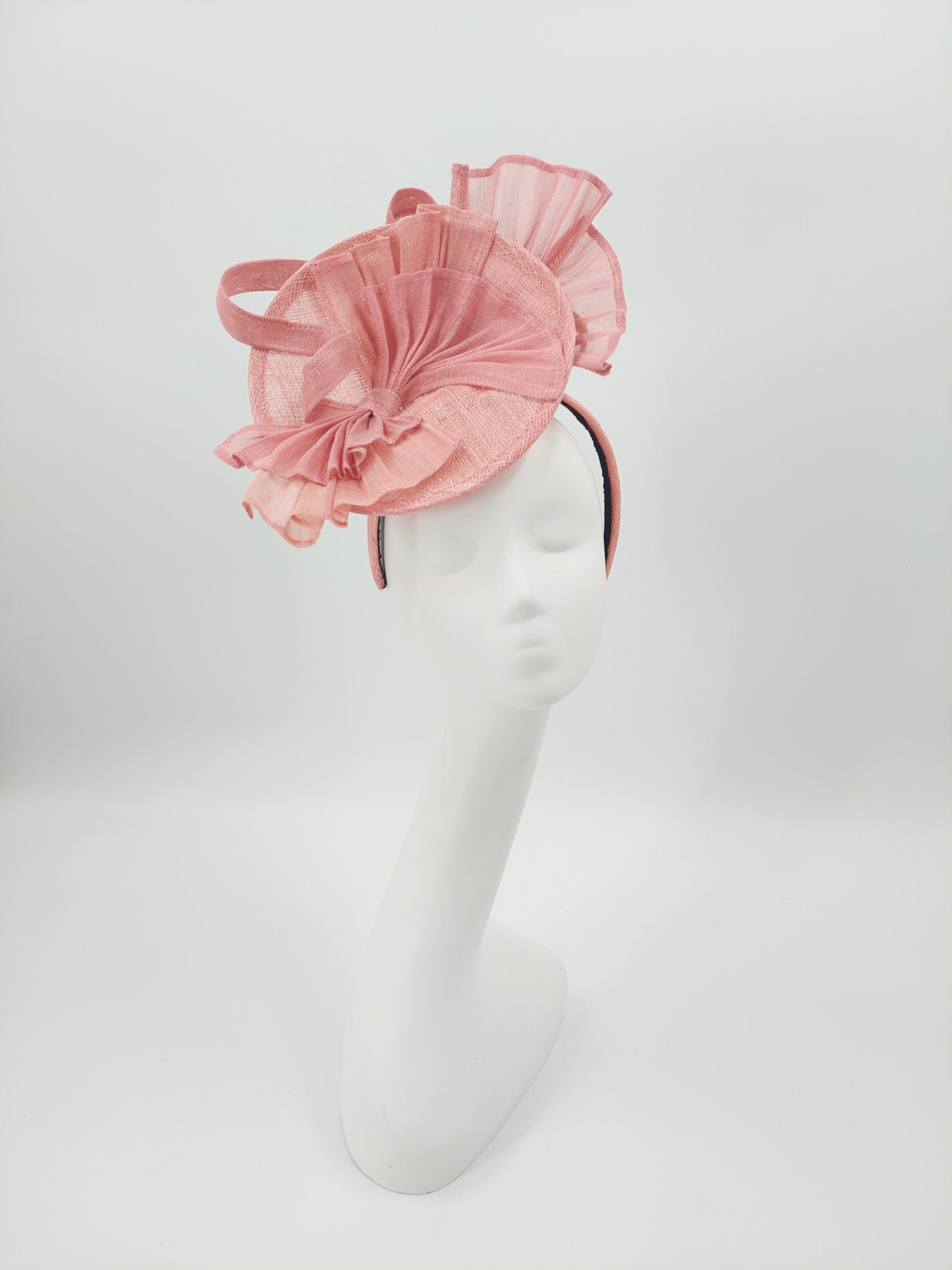Hat Haven Millinery - Official Milliner of the Kentucky Derby Museum. Featured in the Official Style Guide for the Kentucky Derby. Ladies Derby hats, fascinators, men's hats, bridal headwear.