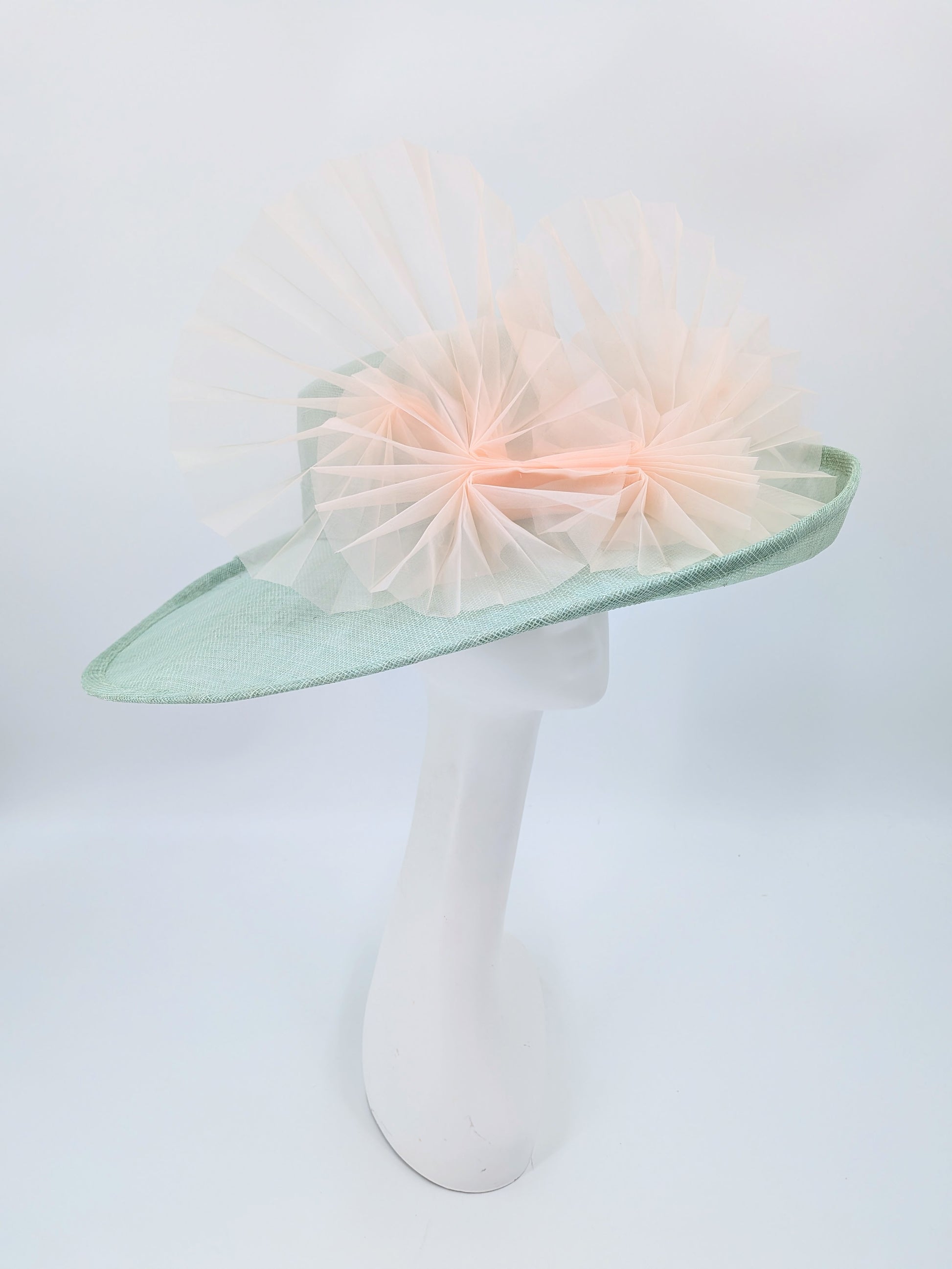 Hat Haven Millinery offers custom Kentucky Derby hats, handcrafted Derby millinery, luxury race-day headwear, and designer statement hats.