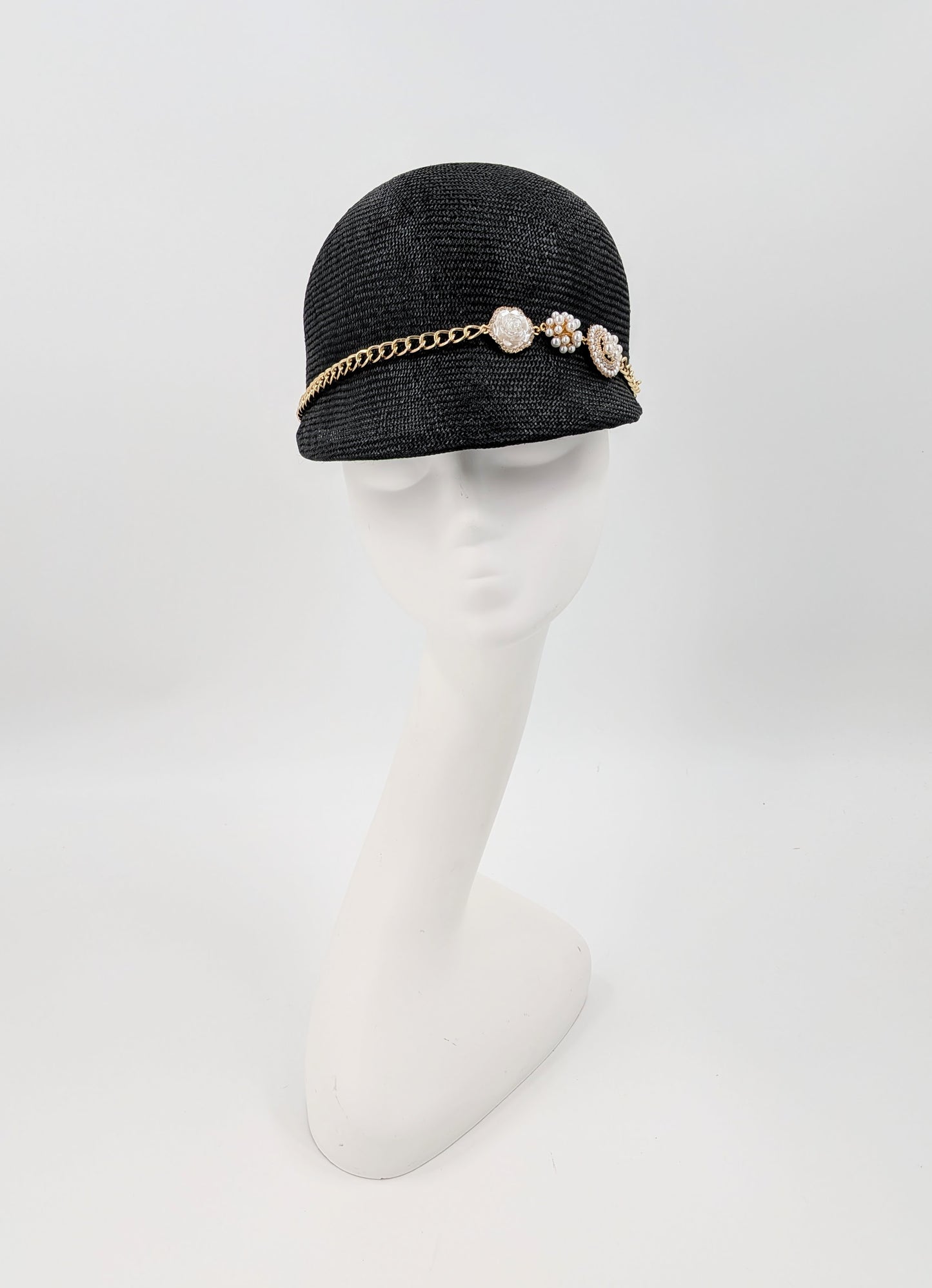 Hat Haven Millinery offers custom Kentucky Derby hats, handcrafted Derby millinery, luxury race-day headwear, and designer statement hats.