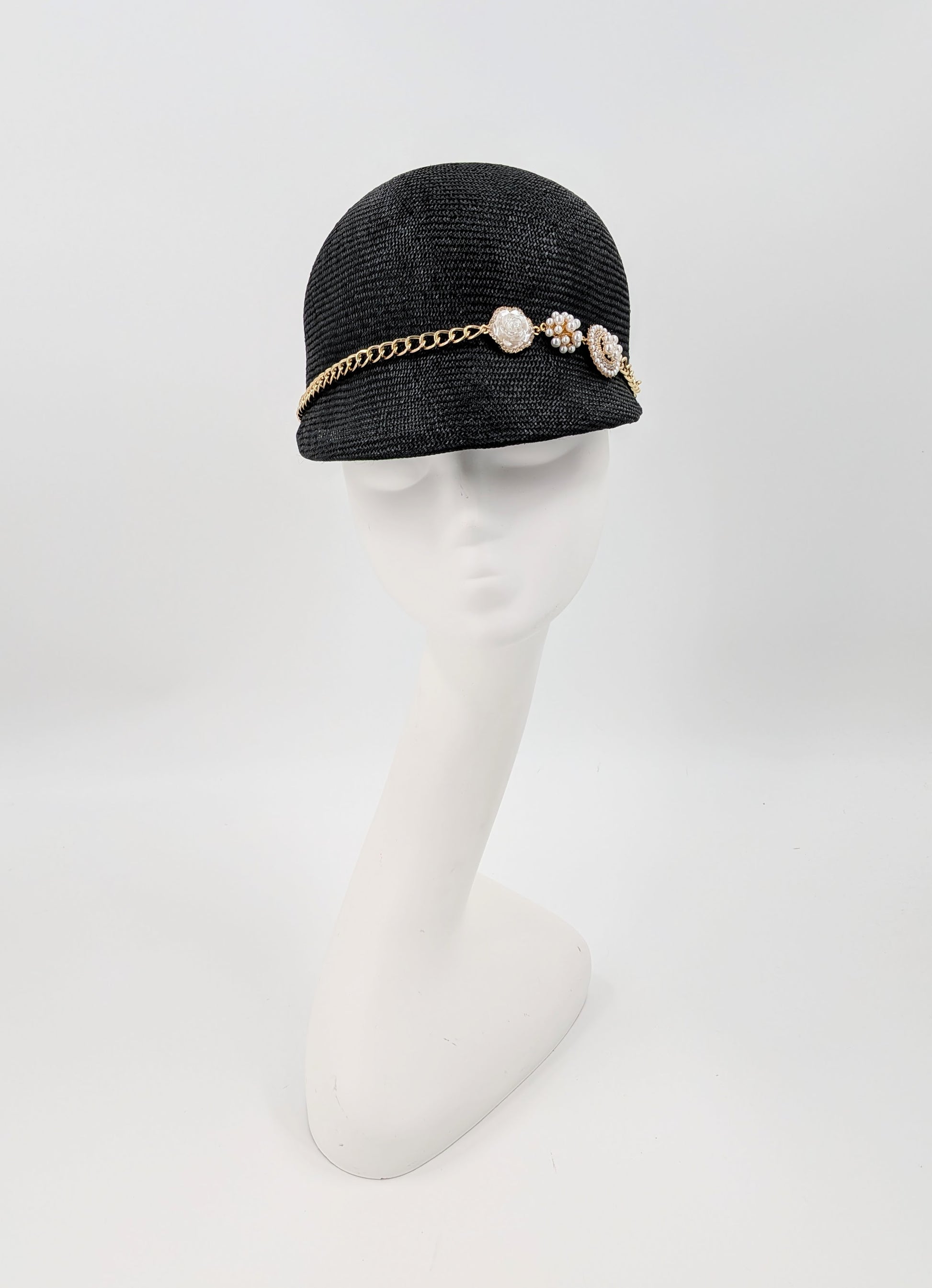 Hat Haven Millinery offers custom Kentucky Derby hats, handcrafted Derby millinery, luxury race-day headwear, and designer statement hats.