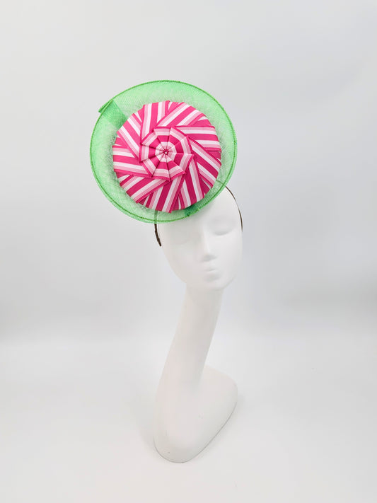 Find bold Kentucky Derby hats and custom millinery at Hat Haven Millinery, featuring handcrafted, luxury headwear for race day events.
