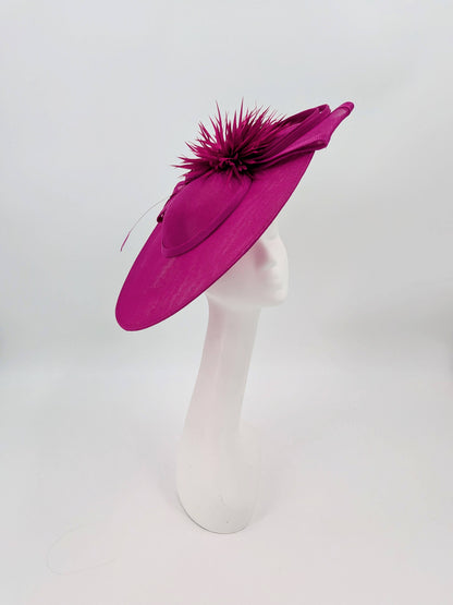 Kentucky Derby hats
Kentucky Derby fascinators
Derby hats Louisville
Louisville Derby hats
Derby headpieces
Kentucky Derby fashion 2026
Derby outfit hats
Churchill Downs hats
race day hats
Derby style hats