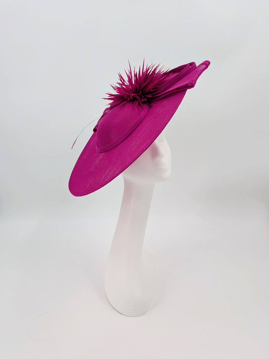 Kentucky Derby hats
Kentucky Derby fascinators
Derby hats Louisville
Louisville Derby hats
Derby headpieces
Kentucky Derby fashion 2026
Derby outfit hats
Churchill Downs hats
race day hats
Derby style hats