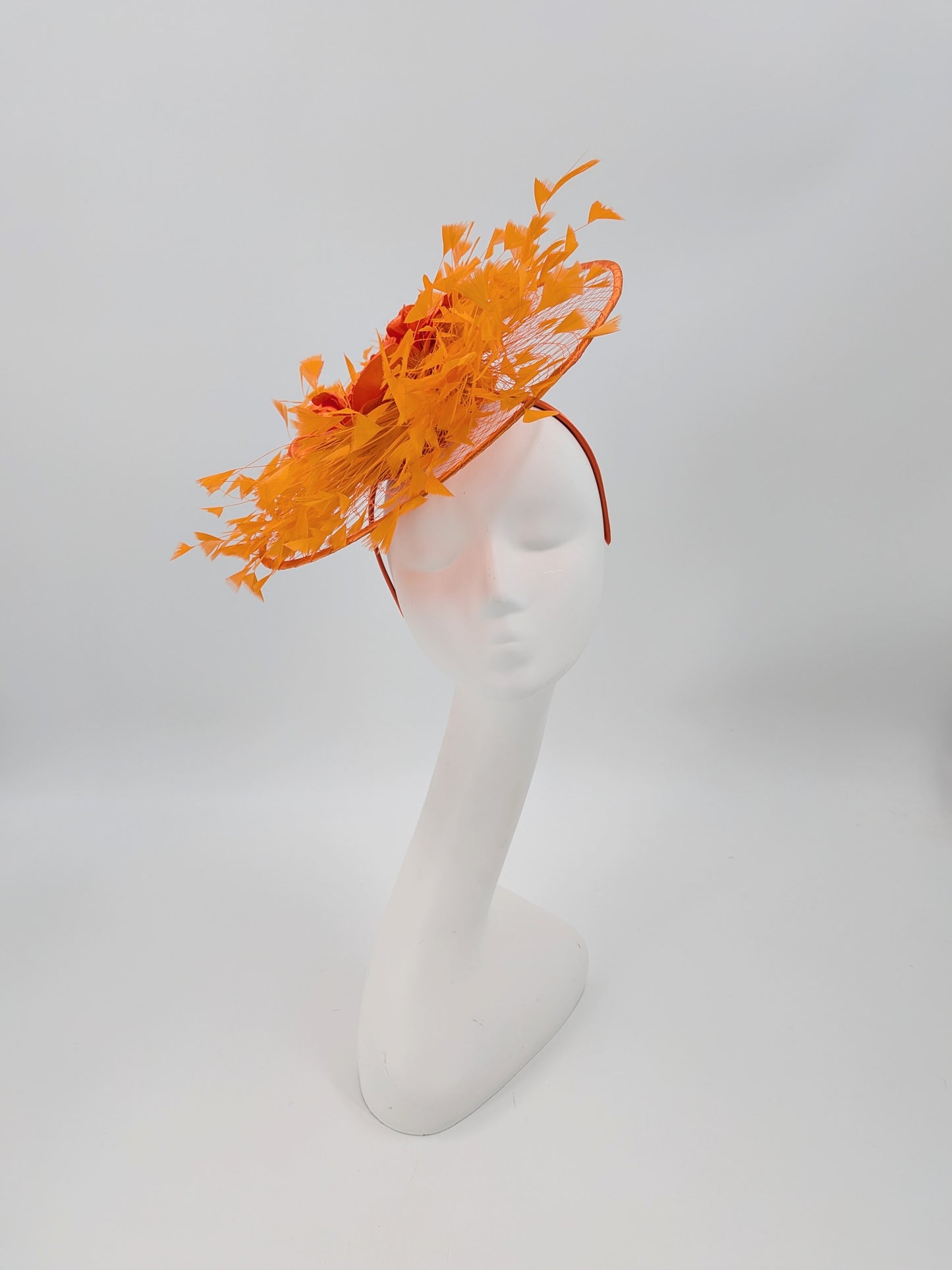 Kentucky Derby hats
Kentucky Derby fascinators
Derby hats Louisville
Louisville Derby hats
Derby headpieces
Kentucky Derby fashion 2026
Derby outfit hats
Churchill Downs hats
race day hats
Derby style hats