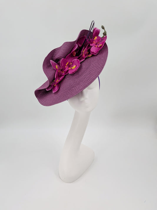 Kentucky Derby hats
Kentucky Derby fascinators
Derby hats Louisville
Louisville Derby hats
Derby headpieces
Kentucky Derby fashion 2026
Derby outfit hats
Churchill Downs hats
race day hats
Derby style hats