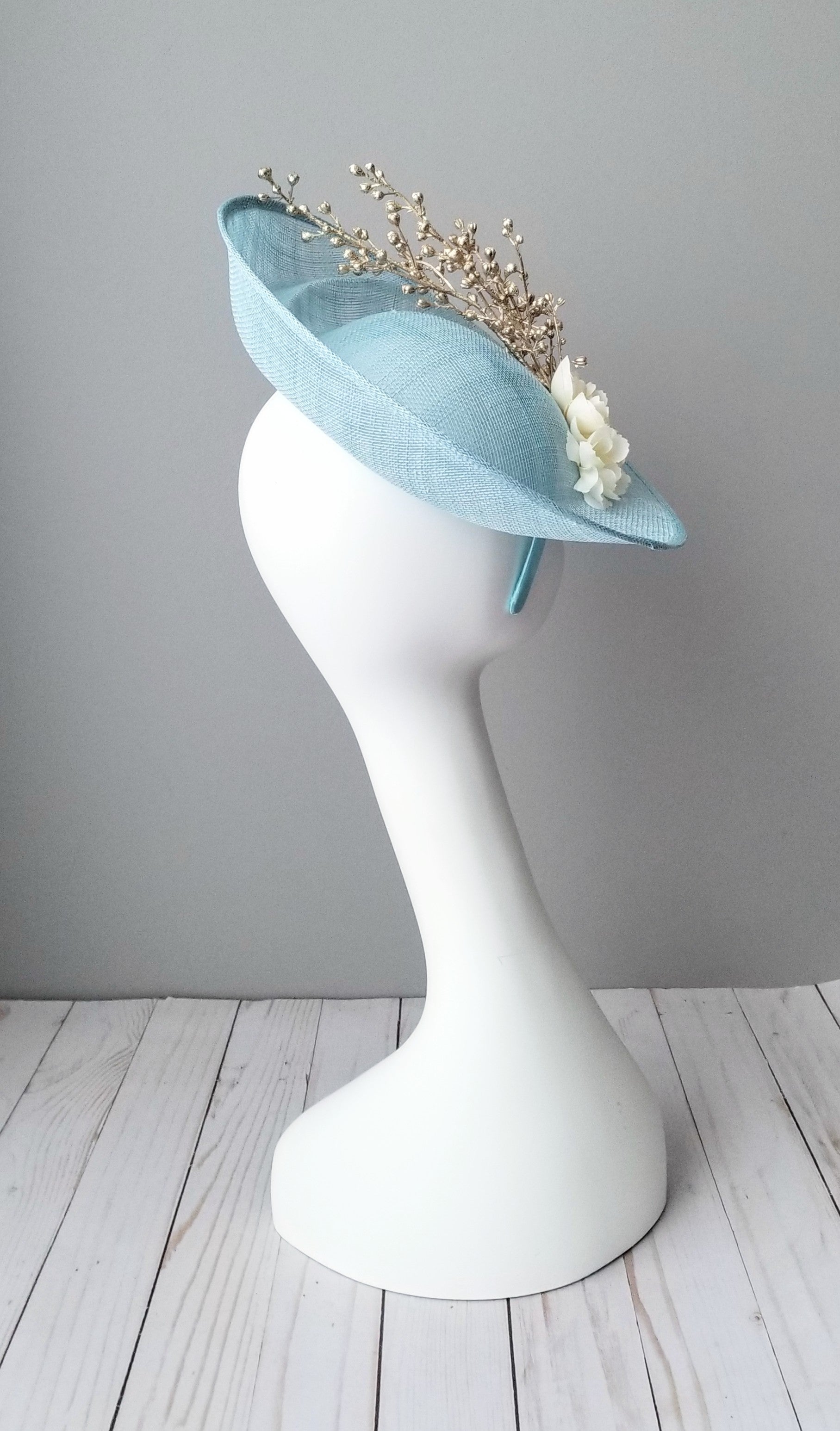 Hat Haven Hat Shop in Louisville, Kentucky. Kentucky Derby hats, fascsinators, Ascot hats, Melbourne Cup hats, custom hats, milliner hat shop, derby hats, wedding hats, ladies dress hats, Kentucky Derby hats, hats Louisville, hat maker Louisville