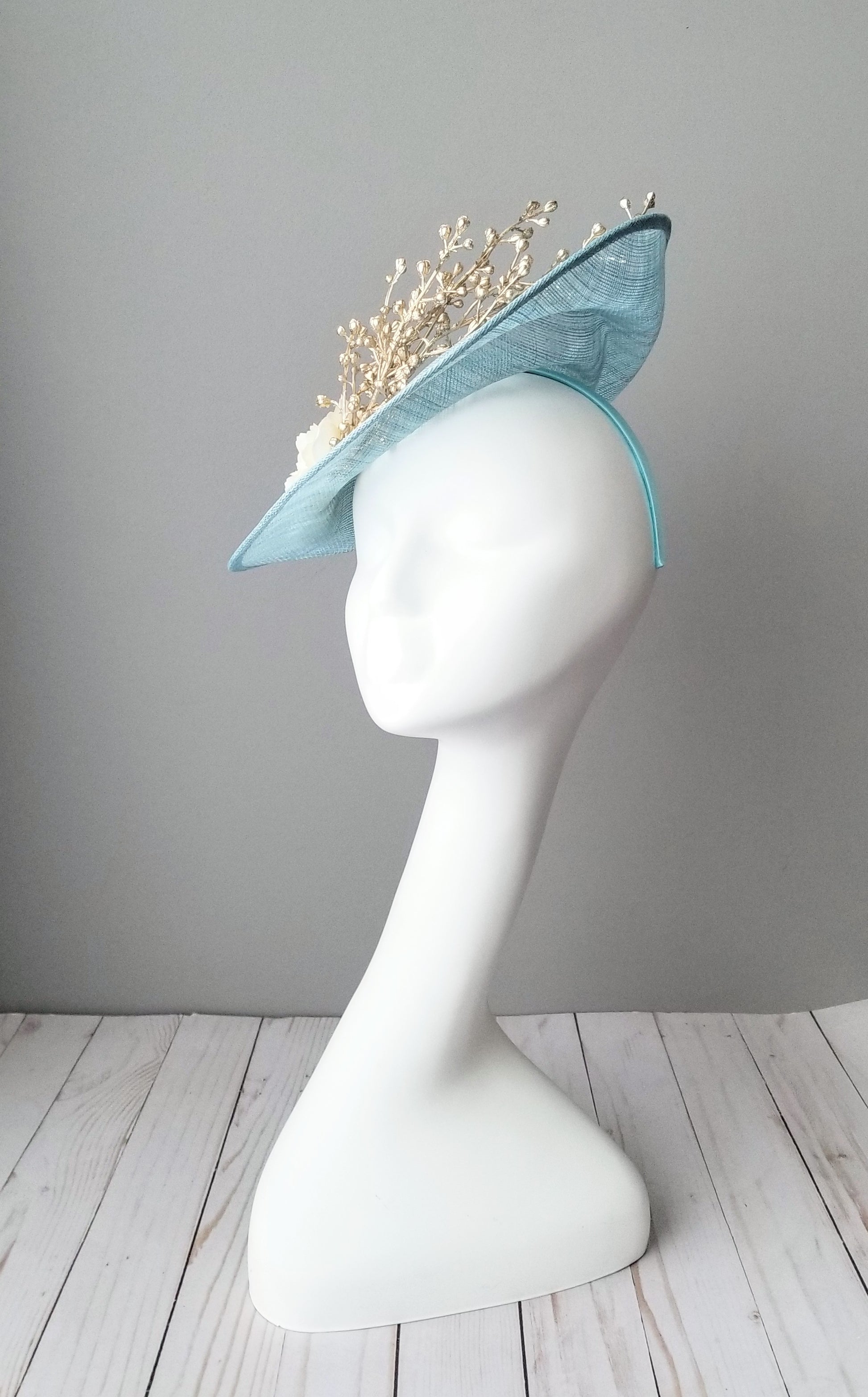 Hat Haven Hat Shop in Louisville, Kentucky. Kentucky Derby hats, fascsinators, Ascot hats, Melbourne Cup hats, custom hats, milliner hat shop, derby hats, wedding hats, ladies dress hats, Kentucky Derby hats, hats Louisville, hat maker Louisville