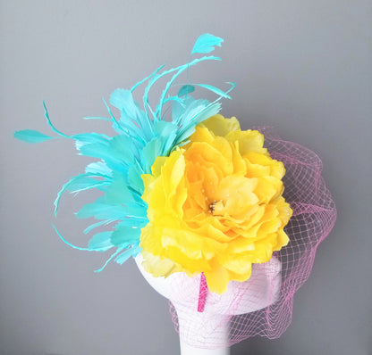 Hat Haven Hat Shop in Louisville, Kentucky. Kentucky Derby hats, fascsinators, Ascot hats, Melbourne Cup hats, custom hats, milliner hat shop, derby hats, wedding hats, ladies dress hats, Kentucky Derby hats, hats Louisville, hat maker Louisville