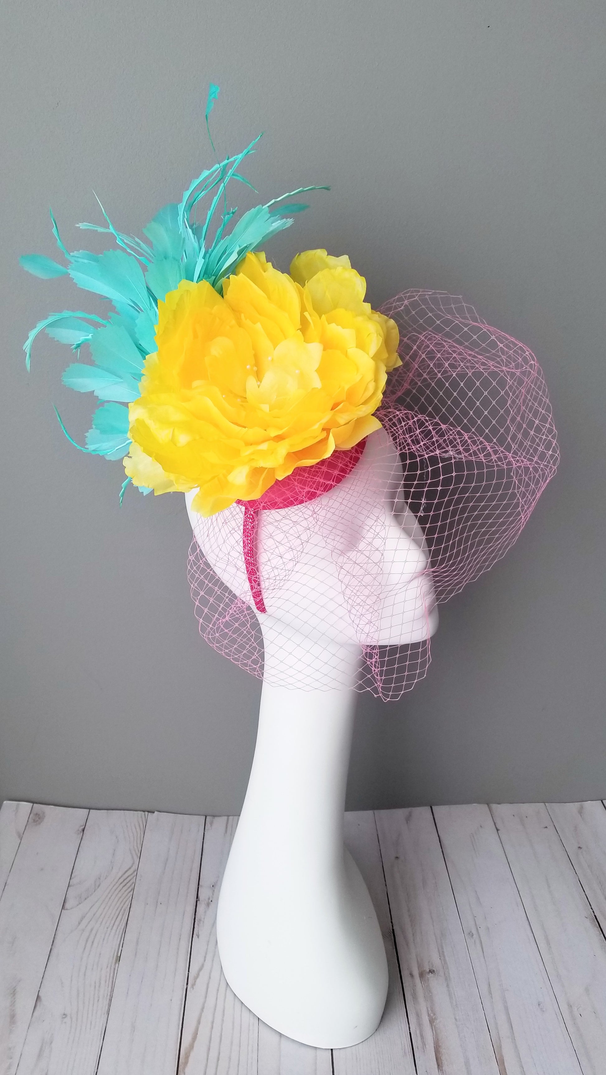 Hat Haven Hat Shop in Louisville, Kentucky. Kentucky Derby hats, fascsinators, Ascot hats, Melbourne Cup hats, custom hats, milliner hat shop, derby hats, wedding hats, ladies dress hats, Kentucky Derby hats, hats Louisville, hat maker Louisville