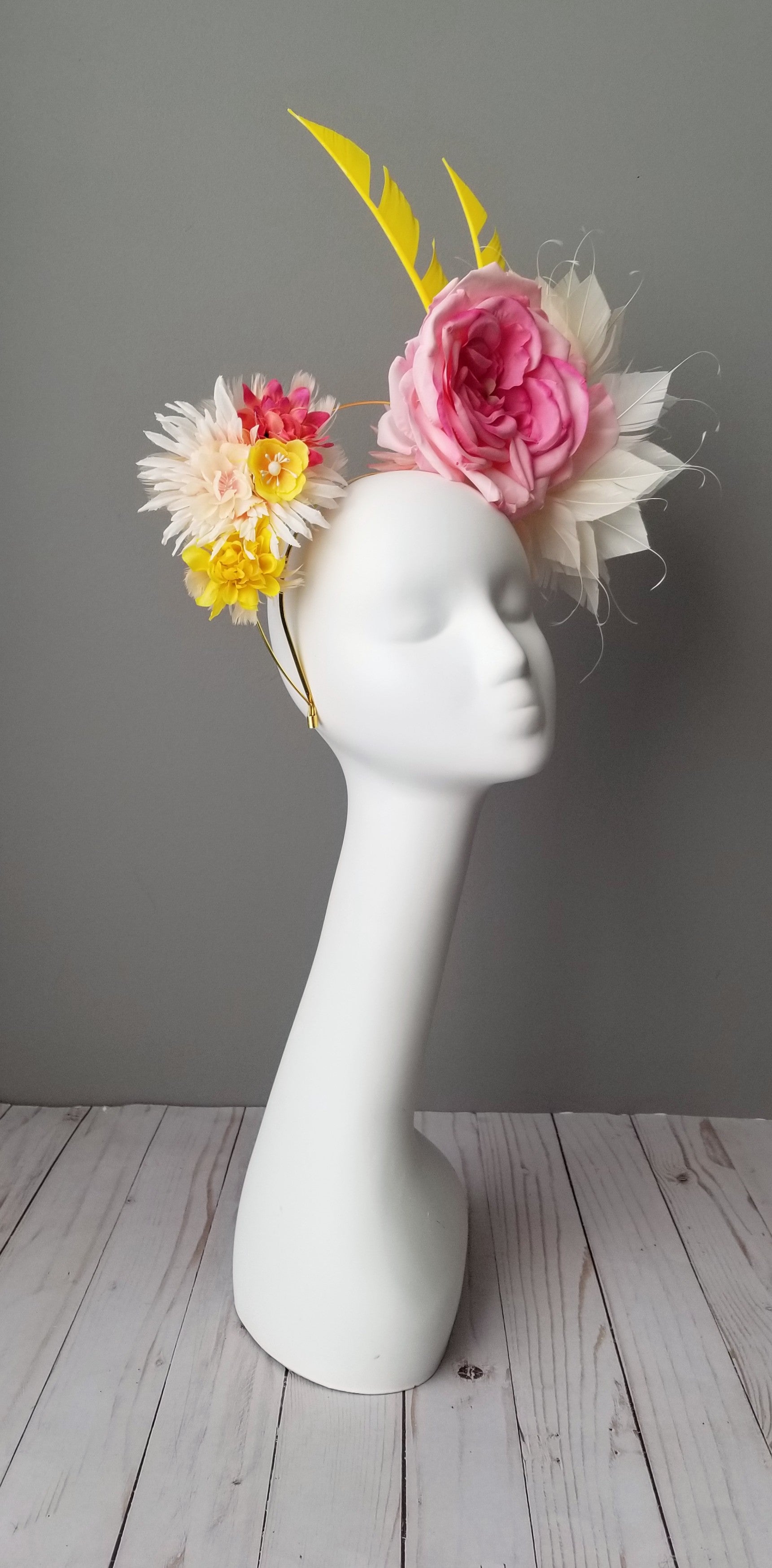 Hat Haven Hat Shop in Louisville, Kentucky. Kentucky Derby hats, fascsinators, Ascot hats, Melbourne Cup hats, custom hats, milliner hat shop, derby hats, wedding hats, ladies dress hats, Kentucky Derby hats, hats Louisville, hat maker Louisville, boho flower crown