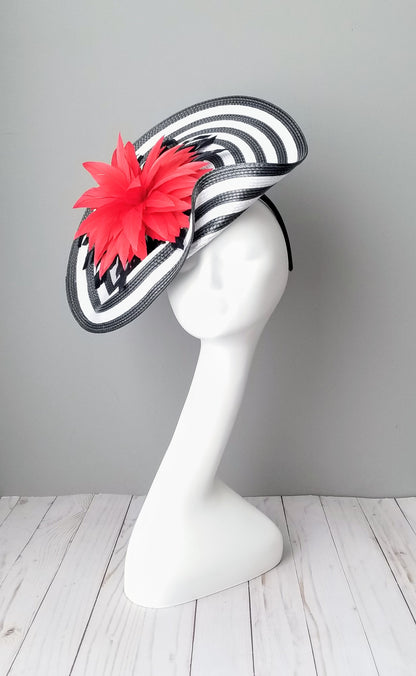 Hat Haven millinery hat shop in Louisville, Kentucky. Ladies dress hats, Kentucky Derby hats, fascinators, hatinators, wedding hats, mother of the bride hats, derby hats, custom hats, bespoke hats, men's hats, boutonnieres, bridal head pieces, Ascot hats, Melbourne Cup hats, race day hats, racing fashion, women's dress hats, women's hats, derby hats Louisville