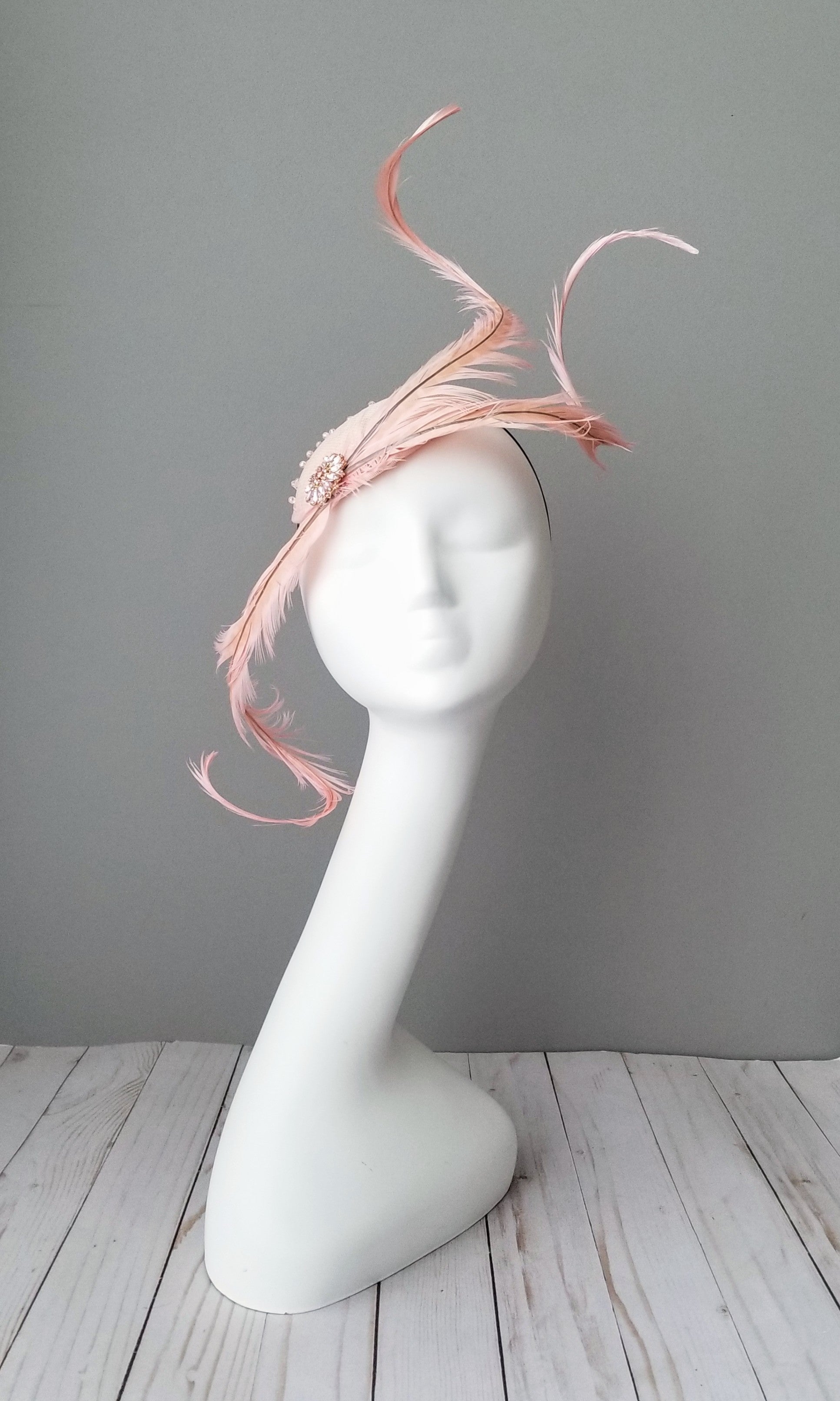 Hat Haven millinery hat shop in Louisville, Kentucky. Ladies dress hats, Kentucky Derby hats, fascinators, men's hats, bridal head pieces, custom hats, hat maker, Ascot hats, wedding hats,. Blush pink fascinators. Beaded fascinator.