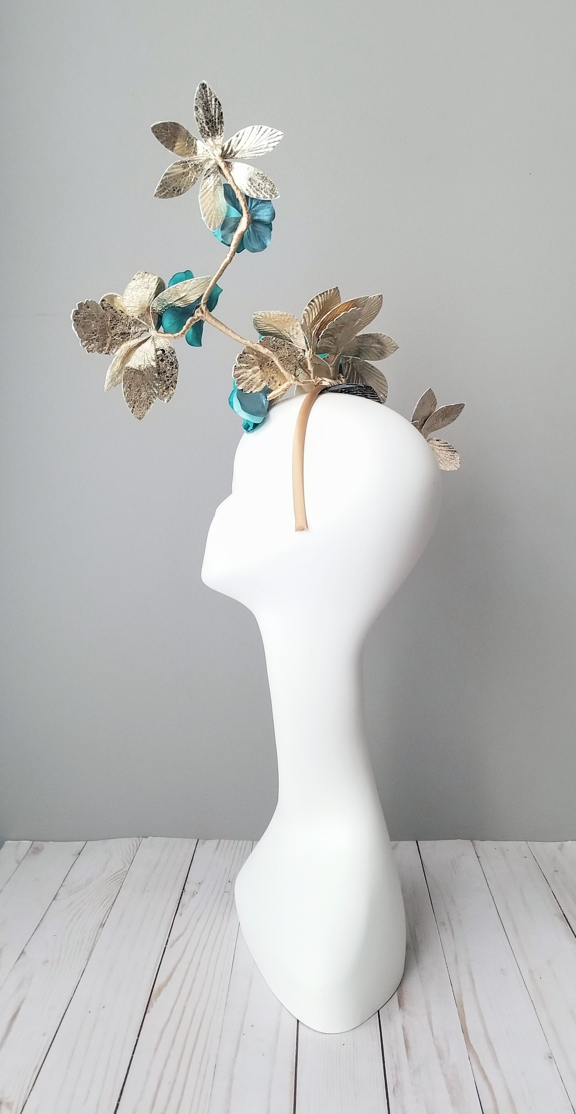 Hat Haven hat shop in Louisville, Kentucky. Custom ladies Kentucky Derby hats, derby hats, fascinators, hatinators, men's hats, wedding hats, Ascot hats, Melbourne Cup hats, race day hats, hat store in Louisville