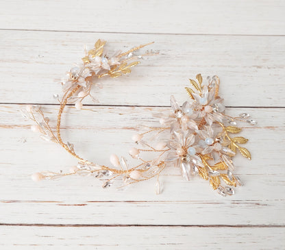 Hat Haven bridal headpieces, bridal hair accessories, bridal head wear, wedding hair accessories, wedding hats, fascinators, bridal wedding accessories, wedding bridal tiara, bridal crown.