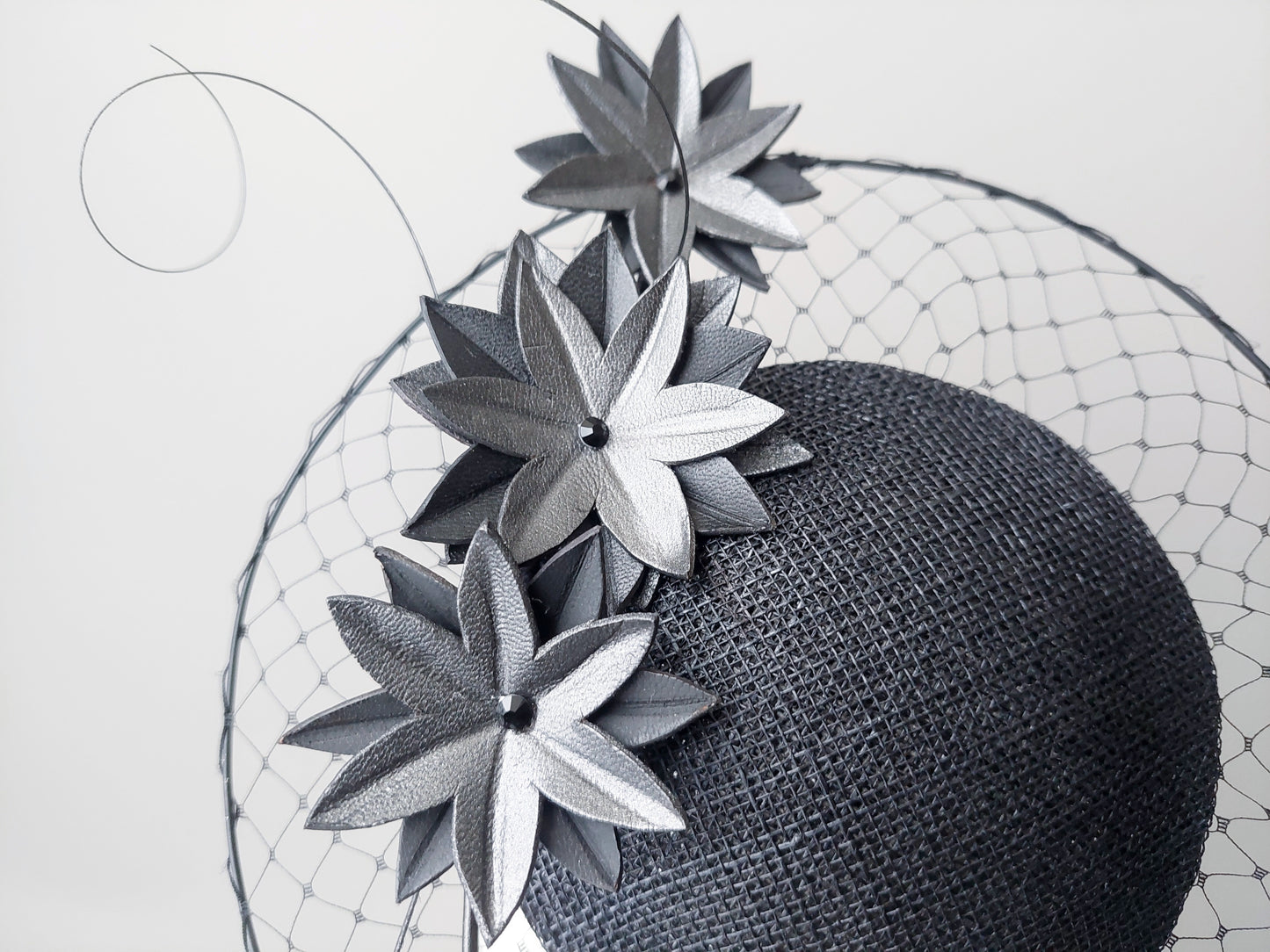 Hat Haven - Best Kentucky Derby hats in Louisville! Custom hats, fascinators, men's hats, bridal head wear, dress hats, Derby hats, Ascot hats, Fashion on the Field, hat maker, millinery hat shop in Louisville. Veiled percher fascinator.